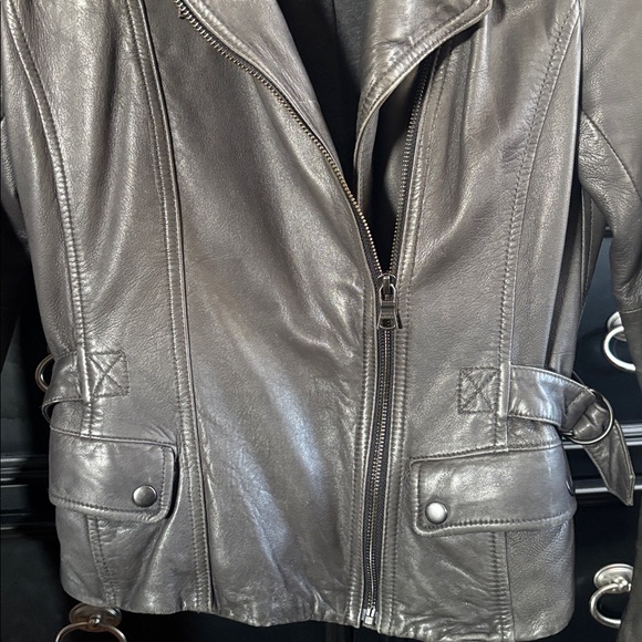 Banana republic leather jacket - Picture 3 of 16